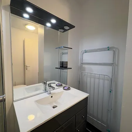 Pour 4 Pers. Proche Commerces Et Plage, Ideal Teletravail - Fr-1-323-596 Apartament *